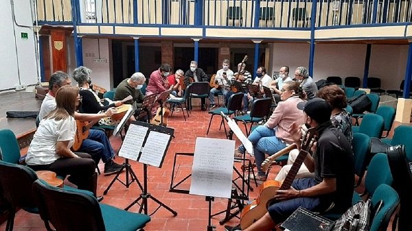 Secretaría, con Sabor de Rondalla 