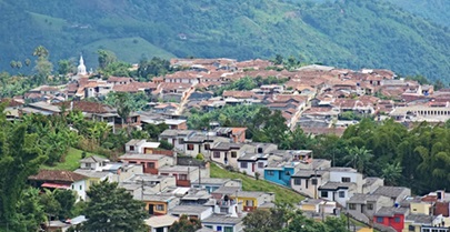 Salamina debe estar atento porque de los 2 mil 550 casos certificados de dengue en Caldas, 502 son en este municipio, que lo deja como el de más registros hasta la fecha. Esta patología puede llegar a ser mortal. La recomendación es a estar vigilantes y atentos a los signos de alarma y a controlar la proliferación del mosquito Aedes aegypti, transmisor de la enfermedad.