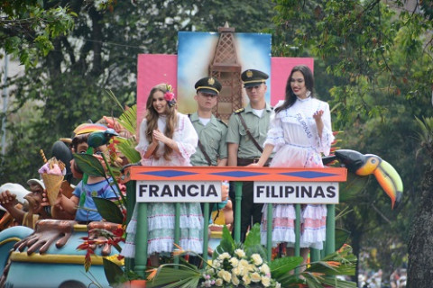 Desfile de Bienvenida