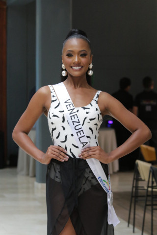 DESFILE EN TRAJE DE BAÑO