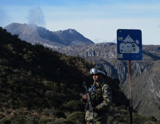 &quot;En caso de que el siniestro suceda, los soldados están entrenados. Se tiene un vehículo de extracción disponible en la base del Cerro y en caso de obstaculización de vías el personal tiene refugios en la base. Hay de concreto y hormigón armado y en ellos hay reservas de agua, de comida y todos los elementos de protección&quot;, sostiene el coronel del Batallón Ayacucho.