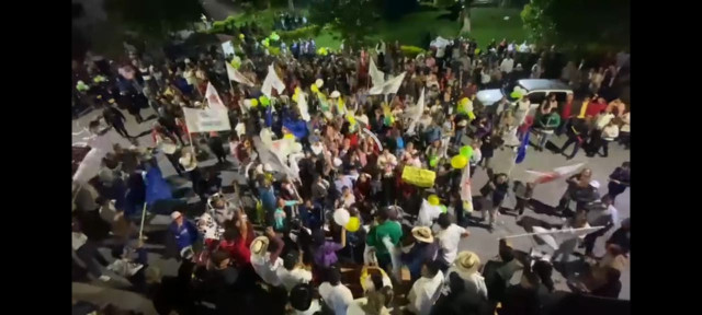 Chucho cerró en el parque principal Foto|Cortesía|LA PATRIA