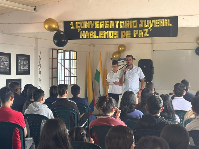 EL RECTOR de La Rioja Mario Andrés Díaz.