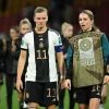 Alexandra Popp de Alemania reacciona después de quedar eliminada tras el partido de la Copa Mundial Femenina de la FIFA 2023 entre Corea del Sur y Alemania en el estadio de Brisbane en Brisbane, Australia.