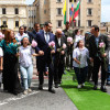 La gestora social de Manizales, Valentina Acevedo; el gobernador de Caldas, Luis Carlos Velásquez; el vicario general de la Arquidiócesis de Manizales, padre Fernán Llano, y el alcalde de Manizales, Carlos Mario Marín, encabezaron la ofrenda floral a la ciudad, en el atrio de la Catedral Basílica Metropolitana. Estuvieron acompañados por niños con síndrome de Down.