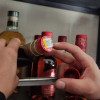 Identifique el licor adulterado y evite riesgos por consumirlo 