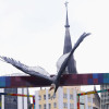 El Cóndor Baja, obra del maestro Luis Guillermo Vallejo, es la última escultura puesta en Manizales para resaltar las aves y la biodiversidad del municipio. En la ciudad hay 10 monumentos más ubicados en avenidas y parques.