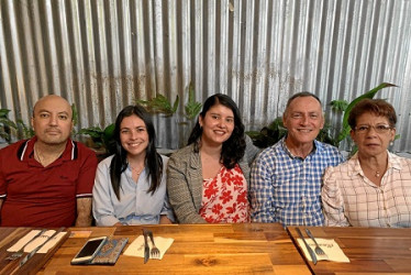 Foto | Luis Trejos | LA PATRIA Diego Hidalgo, Sofía Gómez, Margaret Sánchez, Dario Augusto Cardonaa y Luisa García.