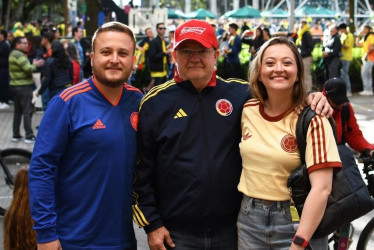 José Jesús Duque García se reunió en Bogotá con sus hijos Juan David y Laura para disfrutar en familia la final de la Copa América.