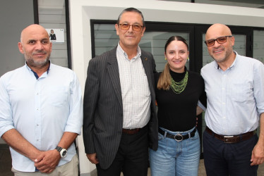 José Fernando González, Luis Fernando Sánchez, conferencista; Ángela Patricia Velásquez y Francisco Javier González.