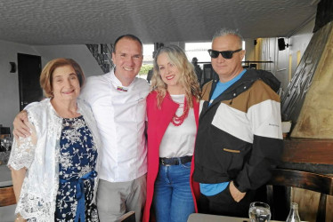 Teresa Aristizábal, Jorge Mario Gómez, Nubia Estela Villegas y Mauricio Martínez.