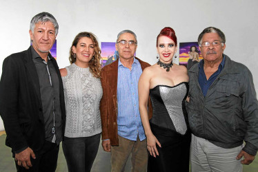 Luis David Arias, Bibiana Higuera, Uriel Giraldo, Mariana Tapia y Fabio Arias.