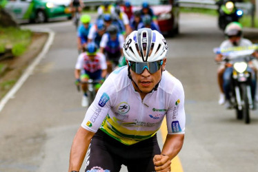 Daniel Hoyos, quien corre en la Vuelta a Antioquia con Plateado Minera El Roble, es el mejor caldense en la justa.