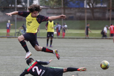 Cantera Caldense pasó por encima de Manizales F.C. y se convirtió en protagonista invicto de la Copa La Patria Betplay, que este jueves vuelve a escena en la cancha auxiliar Luis Fernnado Montoya.