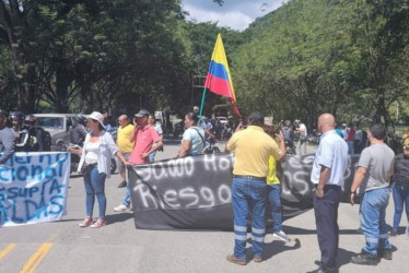 Supía bloqueo en El Palo