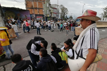 Cuatro veredas de Manizales exigen que les arreglen sus vías 