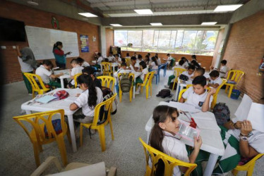 El colegio Jaime Duque Grisales, de Villamaría, estrena dos bloques que le permiten atender en Jornada única.