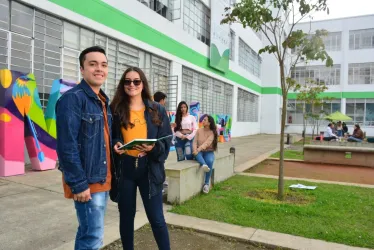 UManizales otorgó becas y beneficios al 60% de sus estudiantes durante el primer semestre 