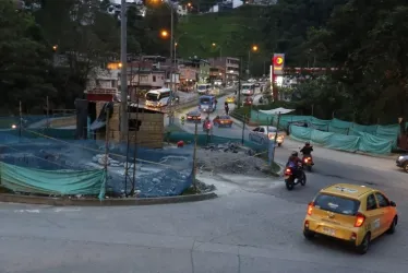 Esta es la obra del Intercambiador vial de Los Cedros, por la que empezó la medida de pico y placa en Manizales. 