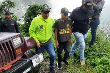 Fue rescatado este sábado en la vereda Alto del Naranjo de la capital caldense. Al captor lo hallaron en zona rural de Santuario.