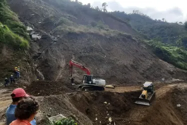 Hay cierre temporal en Buenavista, vía Petaqueros-Manzanares, por instalación de tubería