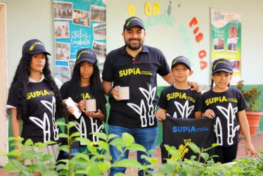 Niños portaron camisetas con la Marca Supía.