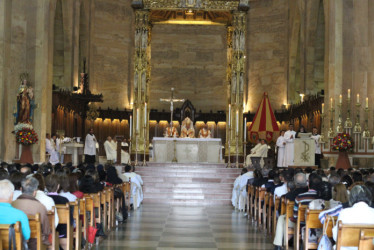 Ayer se realizó la Misa Crismal con la asistencia de los sacerdotes de la Arquidiócesis. Fue presidida por el arzobispo de Manizales, monseñor José Miguel Gómez, previo al inicio de la Semana Santa.