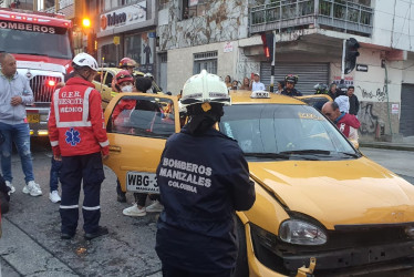 El accidente ocurrió en la esquina del colegio Los Ángeles.