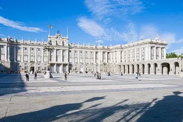 Compre sus vuelos a Madrid y visite estos lugares