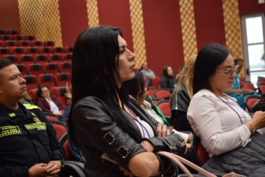 Representantes de la población LGBTI se integraron en un conversatorio sobre diversidad sexual.