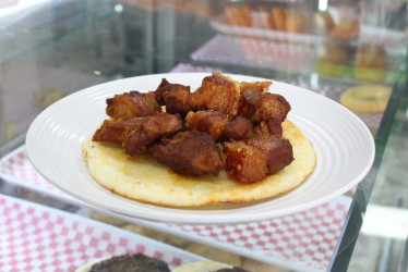 LA PATRIA salió en búsqueda del mejor chicharrón de Manizales. 