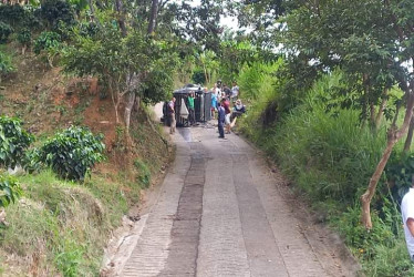 El accidente ocurrió en la vereda Alsacia, zona rural de Anserma (Caldas).