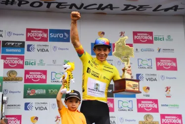 "Todo el compromiso, todo el amor y profesionalismo. Gracias Vuelta a Colombia por este recorrido, gracias equipo por hacerlo posible, gracias familia por ser mi pilar y mi fuente de energía. Gracias medios de comunicación, gracias Colombia por creer en mi", escribió el campeón en su cuenta de Twitter @SupermanlopezN.