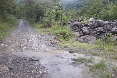 La Alcaldía de Pensilvania asegura que el invierno empeora las condiciones de la vía, pero la atenderán. 