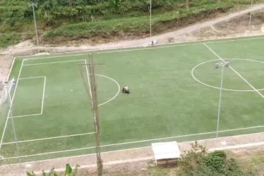 Este es el registro del motociclista en la cancha. Al parecer, son varios lo que la invaden.