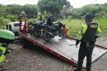 Motos inmovilizadas durante los operativos de prevención y control este fin de semana en las vías de Caldas.