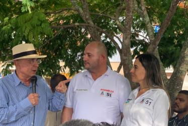 El expresidente estuvo en la abuela de Caldas para expresar su apoyo público a los aspirantes de su partido a la Alcaldía y el Concejo del municipio.