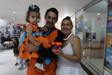 Victoria Giraldo, Mateo Giraldo y Daniela Arias representaron a la familia Picapiedra. 