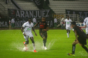 Once Caldas - América de Cali en el estadio Palogrande.