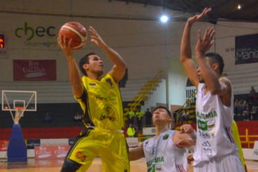 Partido de baloncesto de la liga profesional colombiana