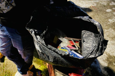 Decomisan material pirotécnico en la celebración de la noche de las velitas en Manizales 