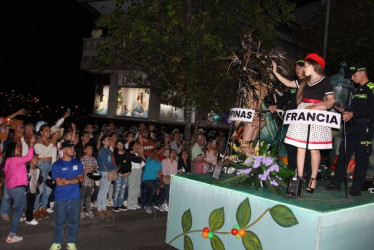 El Desfile de las Naciones fue el que tuvo más asistencia de los ciudadanos.