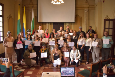 Grupo de líderes con el certificado de gestores de paz. Para este año habrá una certificación en el Batallón Ayacucho y en la base militar de Puerto Salgar (Cundinamarca).