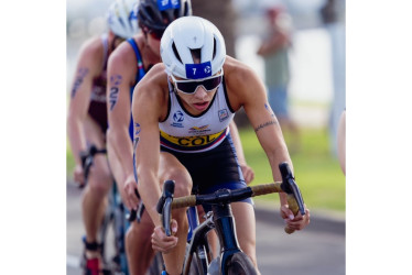 La triatleta María Carolina Velásquez, representante de Caldas en las competencias nacionales, ocupa la posición 43 de su disciplina en el escalafón mundial.