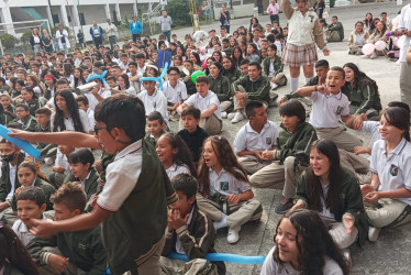 Con entusiasmo reciben los alumnos el proceso democrático en el Jaime Duque.