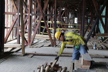 El edificio de la escuela Juan XXIII, en Manizales, tiene más de 100 años. Los procesos de restauración incrementarán 300 años más su vida útil. 