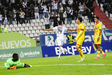 La celebración de Santiago Cubides, tras marcarle al Bogotá FC. El Once ganó 4-1 y llegó a seis victorias seguidas.