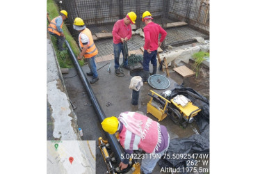 Avance del nuevo tanque por el que se suspendió el suministro de agua.