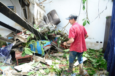 Personas que viven en las manzanas I, L y K son las más afectadas. Familias damnificadas piden soluciones definitivas.