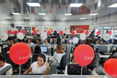 El 70% de las 95 mujeres empleadas por el call center son madres solteras.